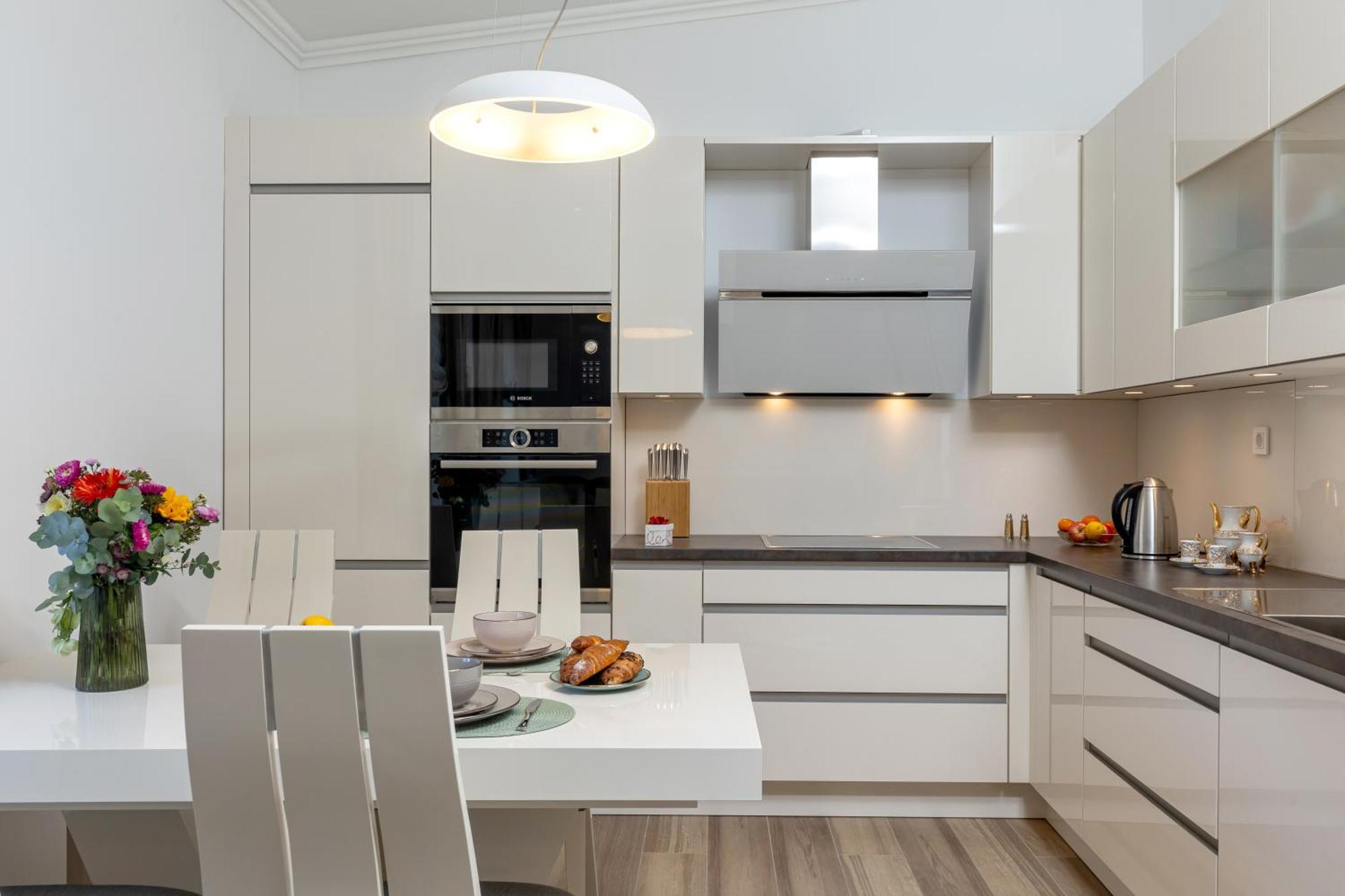 Luxury Sunset Apartment